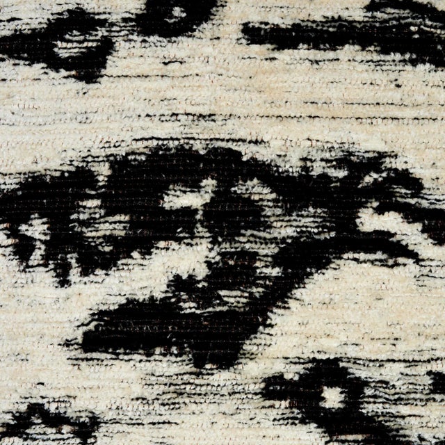 African Schumacher Serengeti 18" Lumbar Pillow in Tigre Blanc For Sale - Image 3 of 4