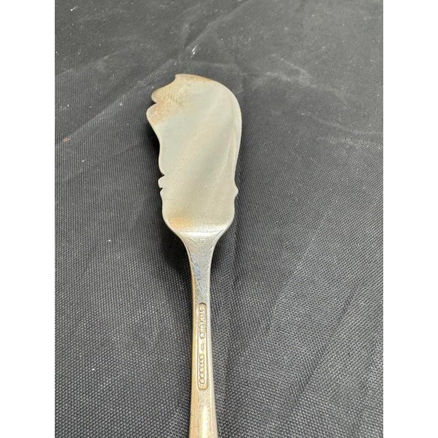 Victorian Vintage Stieff Rose Repousse Sterling Silver Master Butter Knife Flat Handle 7" For Sale - Image 3 of 9