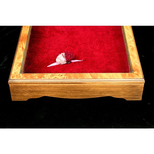 Vintage Tabletop Burl Wood and Glass Keyed Collector’s Display Box For Sale - Image 17 of 18