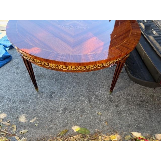 1970s Walnut Dining Table With Satinwood Marquetry, Brass Trim 2 Leafs For Sale - Image 4 of 5