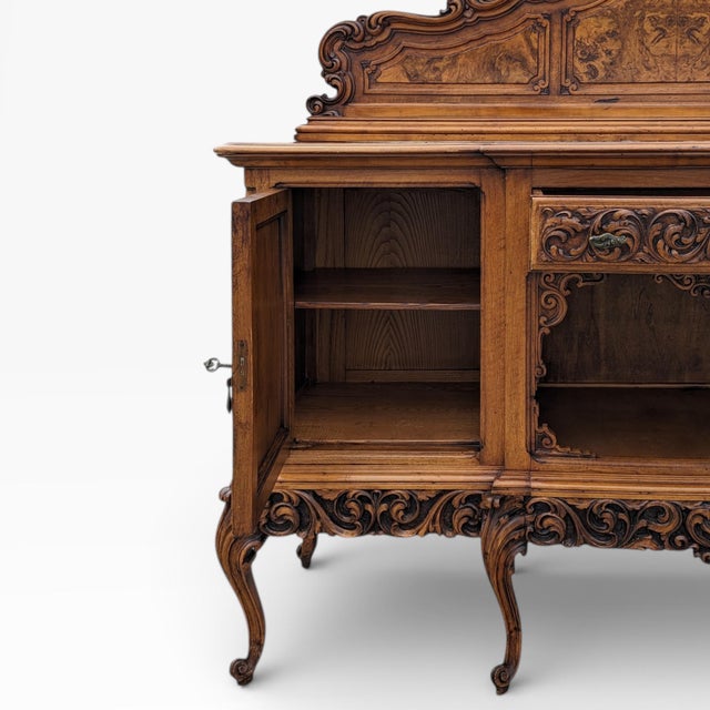 Early 20th Century Continental Carved Walnut Sideboard With Sculptural Apron For Sale - Image 5 of 10