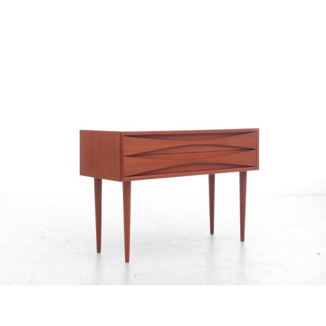 Brown Small Mid-Century Scandinavian Modern Chest of Drawers attributed to Arne Vodder, 1950s For Sale - Image 8 of 9