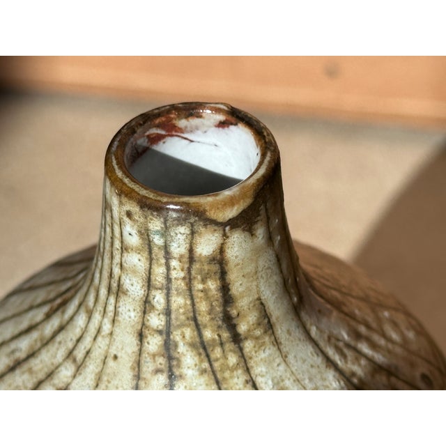 Brown Studio Ceramic Vase with Incised Symbol and Line Decoration by Gerhard Liebenthron, Bremen, Germany, 1963 For Sale - Image 8 of 14
