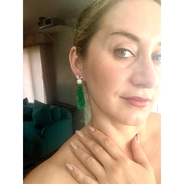 89 Carat Colombian Emerald Briolettes & Diamond Hanging Drop Earrings 18 Kt Gold For Sale In New York - Image 6 of 18