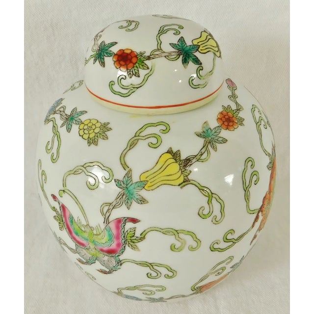 Vintage Mid Century Chinese Hand Painted Porcelain Butterfly & Floral Ginger Jar For Sale In West Palm - Image 6 of 10