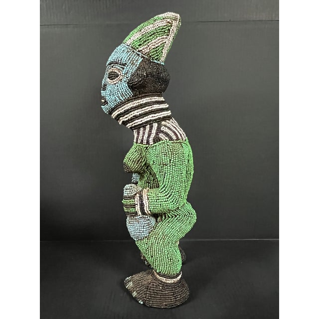 Late 20th Century African Tribal Art Carved Wood and Beaded Bamileke Statue From Cameroon For Sale In New York - Image 6 of 14