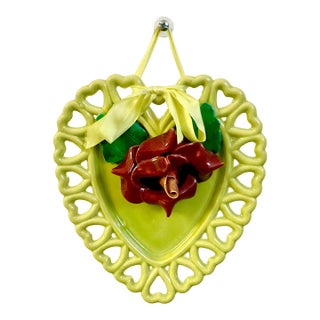 1940s Majolica Art Deco Boho Chic Valentine and Tromp L’Oeil Rose Heart Wall Plate For Sale