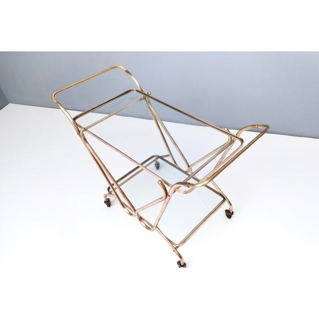 1950s Vintage Brass Serving Cart with Glass Shelves, Italy For Sale - Image 5 of 14