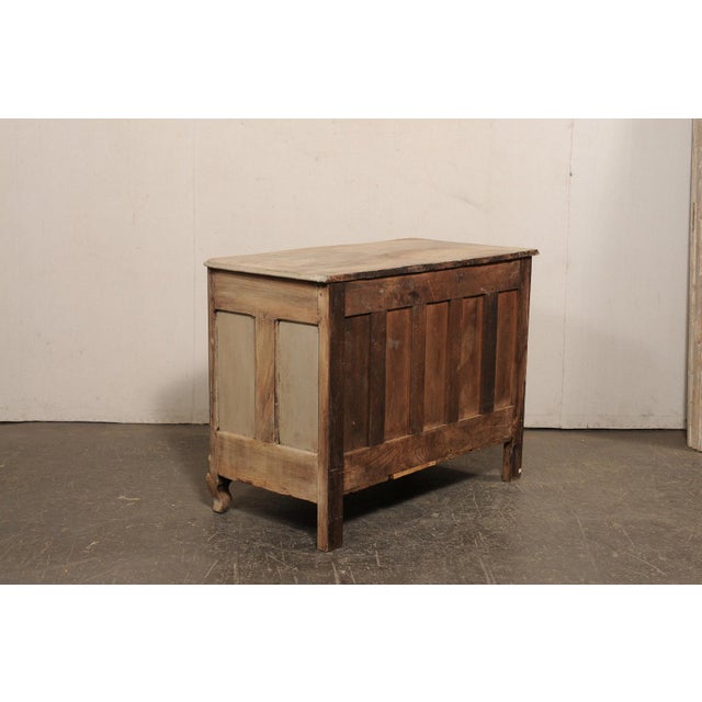 Wood 18th Century French Louis XV Commode For Sale - Image 7 of 12