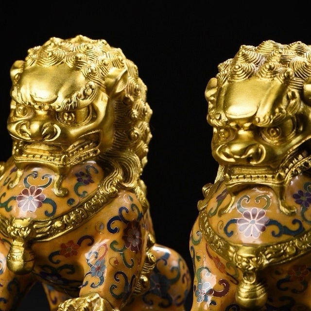 Late 20th Century Pair of Gilt Cloisonne Enameled Guardian Lions – 7.5" Foo Dogs With Floral Motifs For Sale - Image 5 of 9