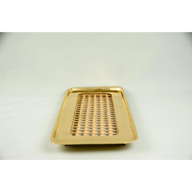 - Art Deco fruit plate with wicker - Produced around the 1920s - Hammered brass - Polished and stove enameled