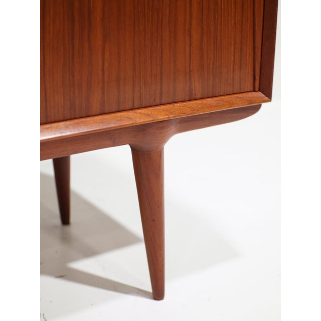 Model 19 Highboard in Teakwood attributed to Gunni Omann for Omann Jun, Denmark, 1960s For Sale - Image 9 of 18