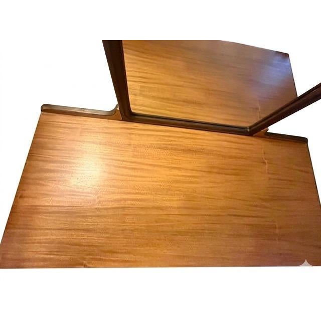 A beautifully proportioned early American Art Deco ladies dresser by J.B. Van Sciver Co. of Camden, New Jersey, dating to...