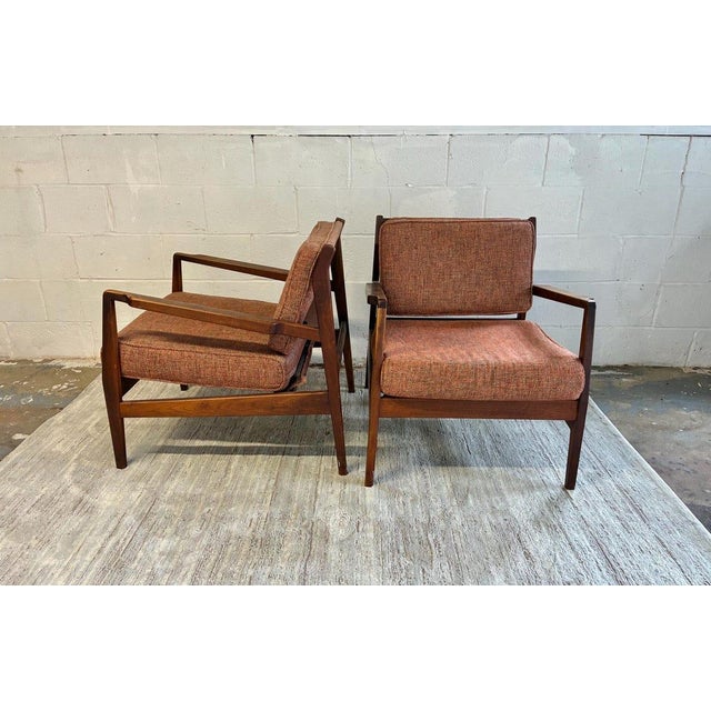 Wood Matched Pair of Original Jens Risom Mid-Century Modern Lounge Chairs – Authentic Labels – Vintage Danish Modern Walnut Armchairs For Sale - Image 7 of 12