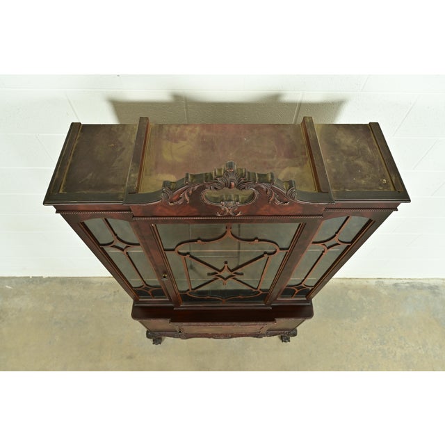Romweber Chippendale Flame Mahogany Breakfront Bookcase Cabinet, Circa 1920s For Sale - Image 9 of 12