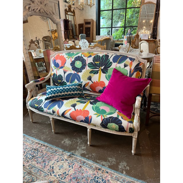 1970s 1970s Vintage Boho Floral Colorful Settee With White Wooden Base For Sale - Image 5 of 11