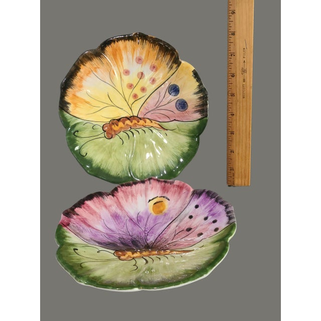 Late 20th Century Late 20th Century Italian Majolica Hand Painted Pair of Butterfly Luncheon Dessert Plates 2 For Sale - Image 5 of 7