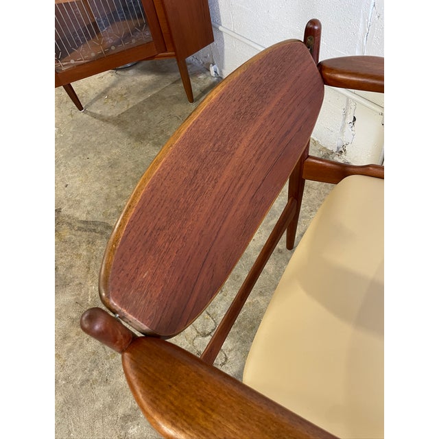 Arne Hovmand-Olsen Danish Modern Teak Armchairs With Leather, 1950 For Sale In Miami - Image 6 of 14