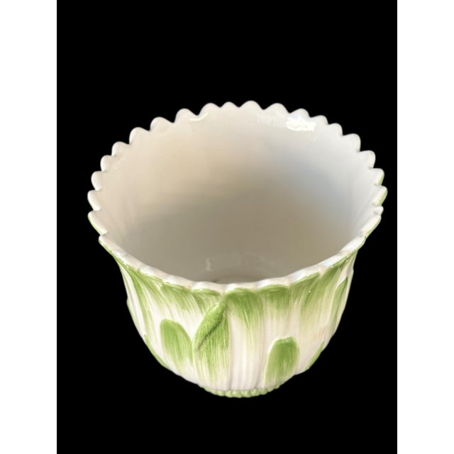English 1995 Tiffany & Co. Italian Green & White Leaf Ceramic Cachepot Planter For Sale - Image 3 of 13