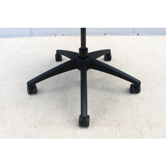 Knoll ReGeneration Ergonomic Office Desk Chair Fully Adjustable in Green Fabric For Sale - Image 15 of 18