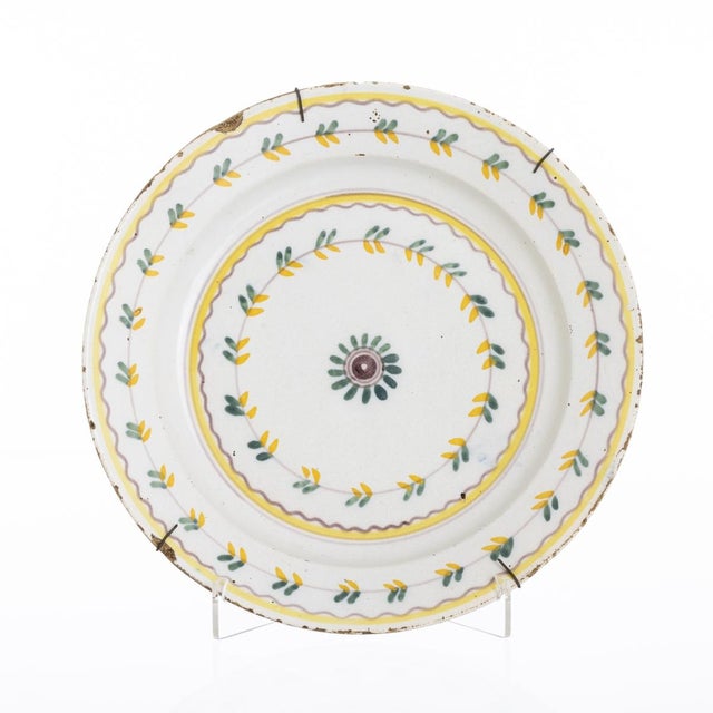 White Earthenware Plate from Estremoz, 1800s For Sale - Image 8 of 8