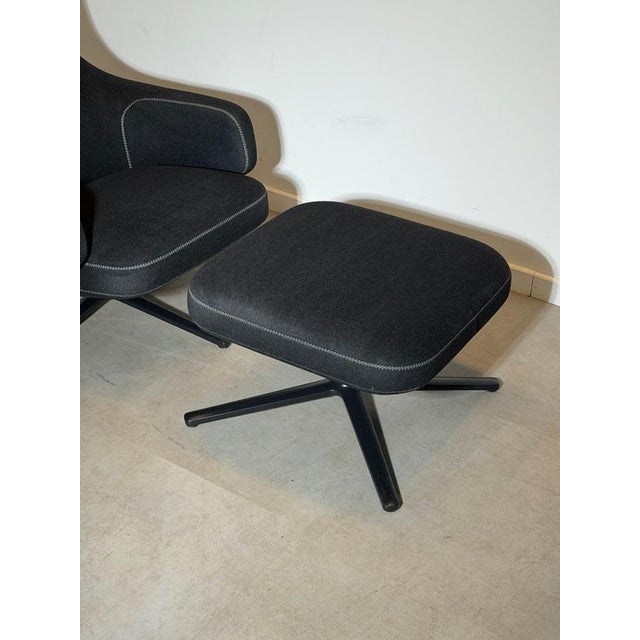 Antonio Citterio Set of Repos Lounge Chair and Ottoman by Antonio Citterio for Vitra For Sale - Image 4 of 8