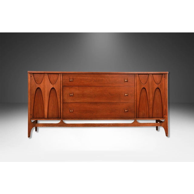 1960s Mid-Century Modern Broyhill Brasilia Credenza Dresser For Sale - Image 12 of 12