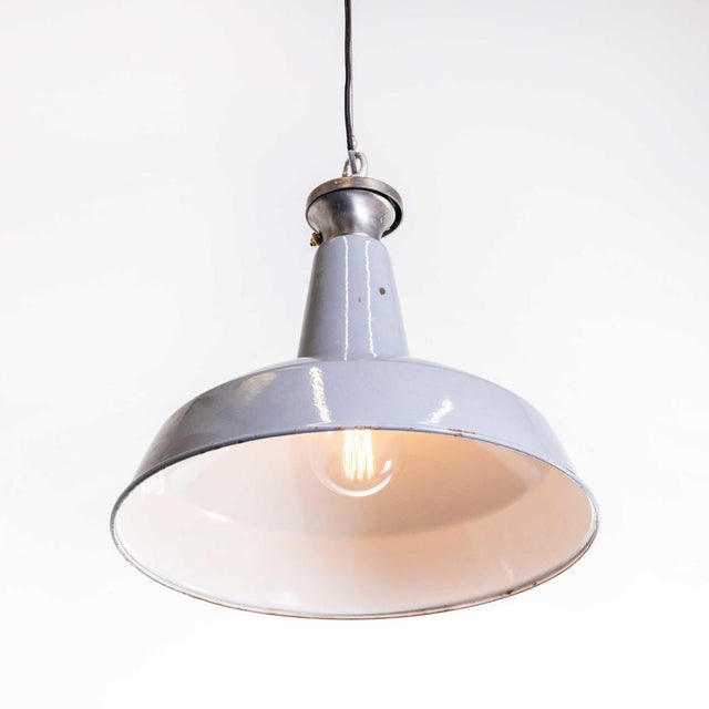 1950’s industrial benjamin enamelled pendant lamps – 16 inch. Benjamin was arguably the market leader in industrial...