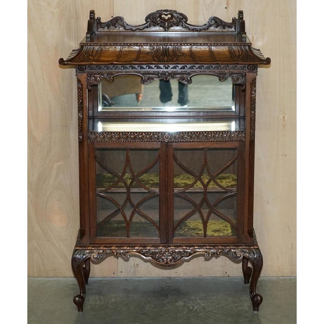 Antique Chippendale Pagoda Top Display Case For Sale - Image 3 of 18