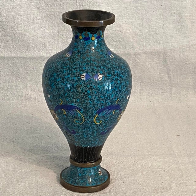 1920s Antique Intricate Scroll and Floral Design Chinese Cloisonné Turquoise Vase For Sale - Image 5 of 12