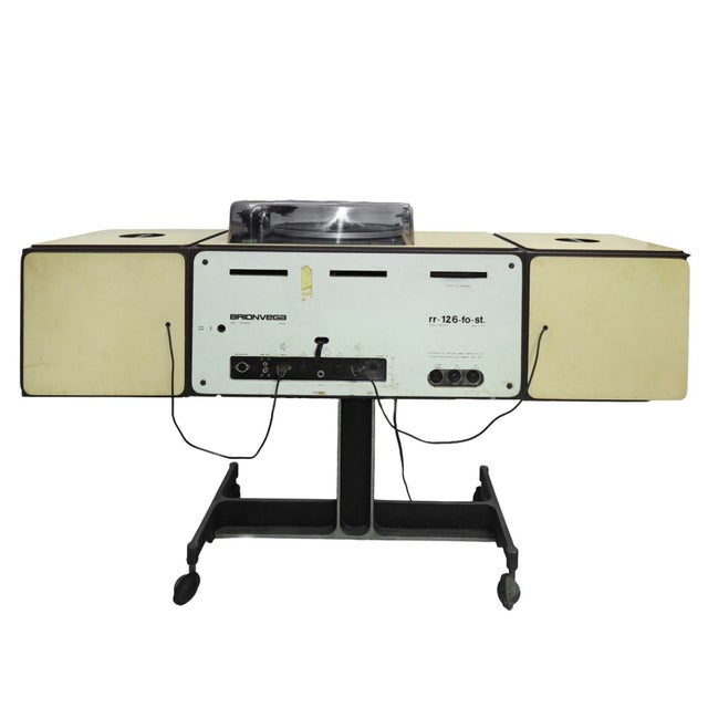 Cream Colour Radio-Phonograph Model RR126 by Achille & Piergiacomo Castiglioni for Brionvega, 1965 For Sale - Image 3 of 5