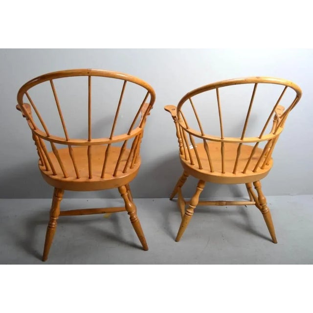 American Pair of Mid 20th Century Benchmade Sack Back Windsor Arm Chairs with Saddle Seat Paddle Arms For Sale - Image 3 of 3