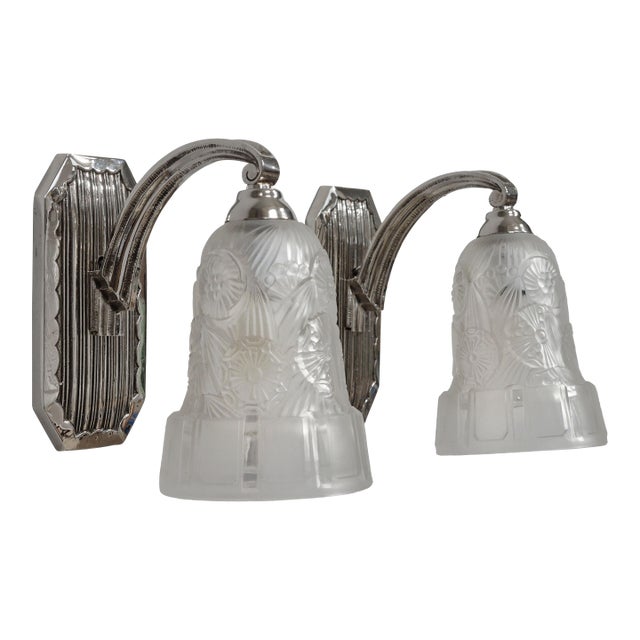 A Pair of French Art Deco Wall Sconces by Hettier Et Vincent 1920s France - 2 Pairs Available For Sale