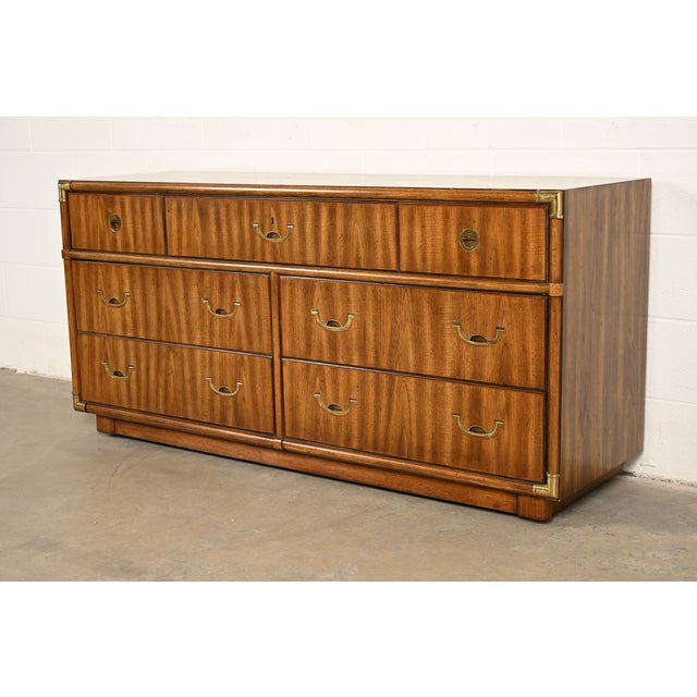 Mid-Century Modern Drexel Heritage Mid-Century Modern Hollywood Regency Campaign Walnut Dresser or Credenza, 1970s For Sale - Image 3 of 16