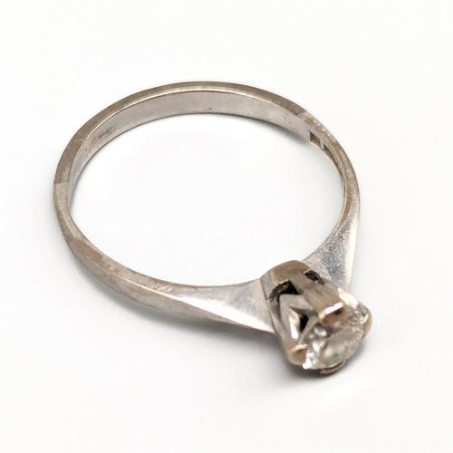 Ring, Gold, 18K, 2.69g, Size: 17.75mm, Good condition. 1 diamond of 0.42 ct This piece has an attribution mark, I am sure...