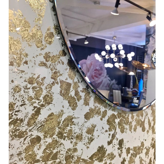 Contemporary Contemporary Italian Organic Modern Ivory White and Gold Leaf Round Lit Mirror - in Showroom For Sale - Image 3 of 8