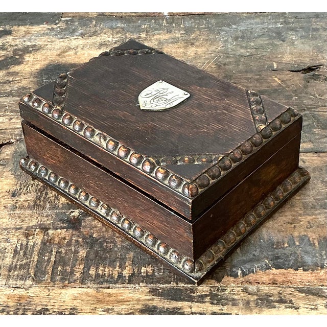 Vintage Monogrammed Carved Bead Trim Box For Sale In West Palm - Image 6 of 12