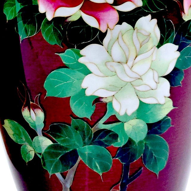 Signed Ando Jubei Japanese Cloisonné Pigeon Blood Red Peony Vase 10" For Sale - Image 4 of 10