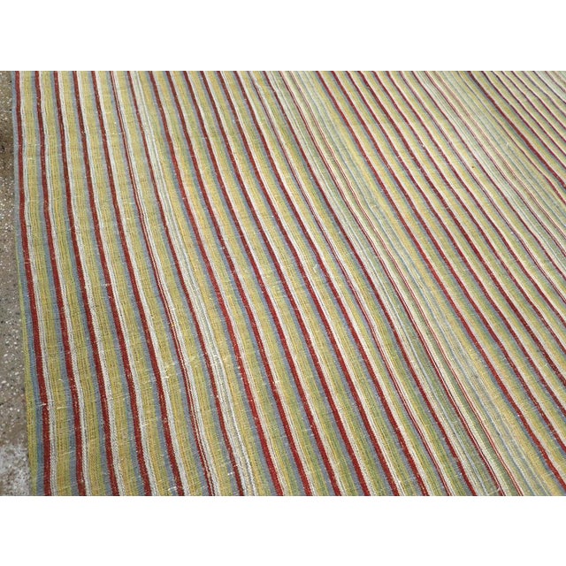 Rustic Galerie Shabab Collection Mid-20th Century Turkish Flatweave Kilim Room Size Rug For Sale - Image 3 of 8