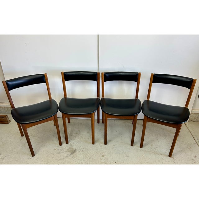 Tom Robertson Vintage Mid-Century Teak Dining Chairs Four in the Style of Tom Robertson for McIntosh For Sale - Image 4 of 8