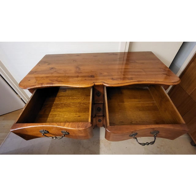 Brown Louis XV Style Crossbow-Shaped Commode in Walnut, France For Sale - Image 8 of 18