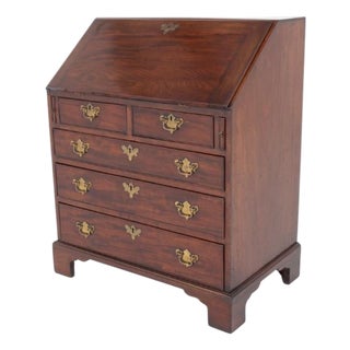 Georgian Bureau Desk in Mahogany For Sale
