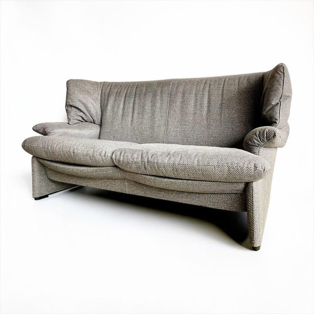 Postmodern Vintage Sofa by Vico Magistretti for Cassina, 1980s For Sale - Image 3 of 18