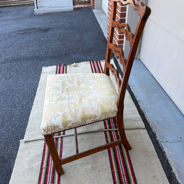 Thomas Chippendale Antique Mahogany Chippendale Ribbon Back Side Chair, Massachusetts, Circa 1800 For Sale - Image 4 of 12