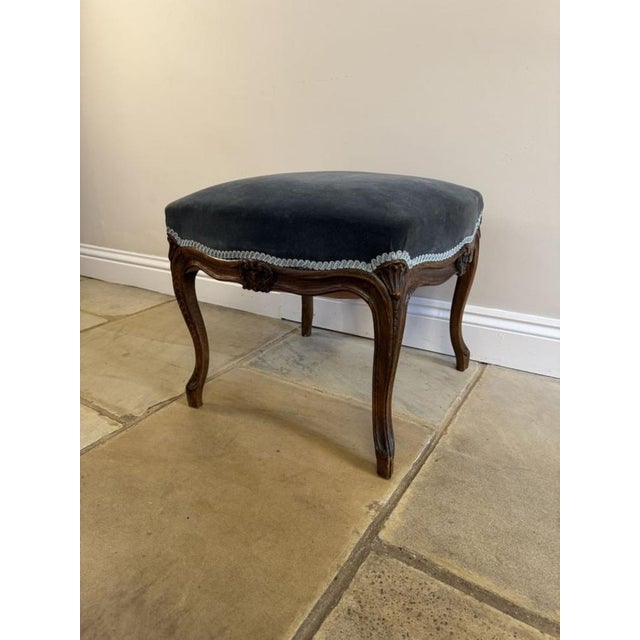 Late 19th Century Antique Victorian Carved Walnut Freestanding Stool, 1880s For Sale - Image 5 of 8