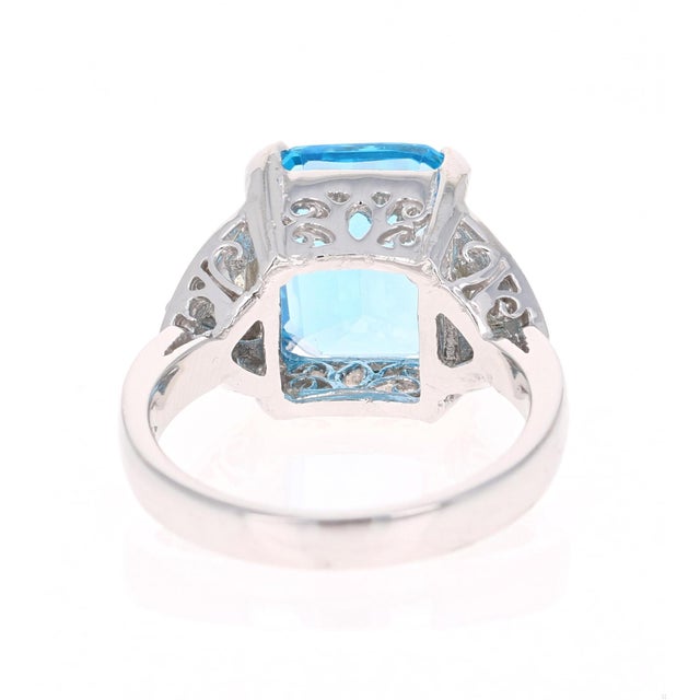 6.94 Carat Blue Topaz Diamond 14 Karat White Gold Ring, Size 7.5 For Sale - Image 4 of 5