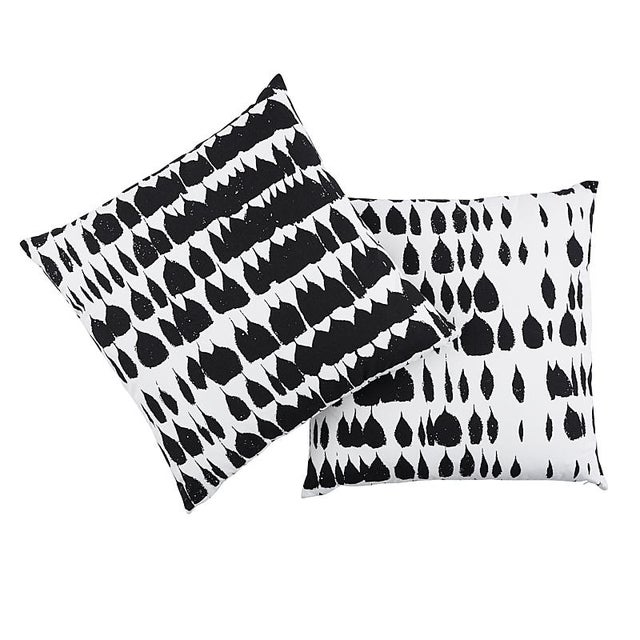 Mid-Century Modern Schumacher Queen of Spain 24" Pillow in Black For Sale - Image 3 of 5