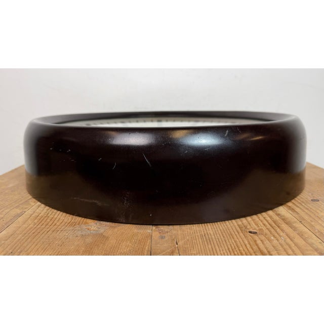 Large Industrial Bakelite Factory Wall Clock from Pragotron, 1960s For Sale - Image 9 of 17