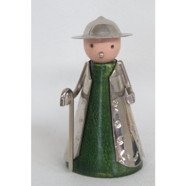 Pair of 2 Wood and Metal Folk Art Figurines Couple With Umbrella and Cane 4871b For Sale - Image 10 of 13