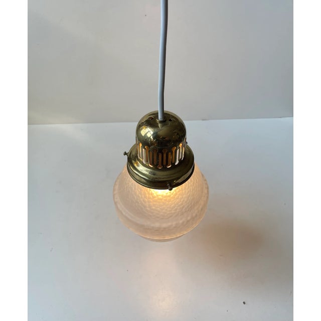 Scandinavian Art Deco Pendant Lamp in Brass and Lizard Glass, 1930s For Sale - Image 11 of 12